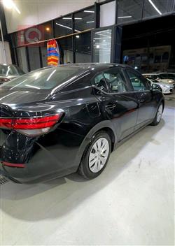 نيسان سنترا